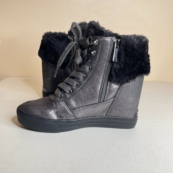 Guess Dustyn Faux Fur Hidden Wedge Sneaker Ankle Boots Size 6.5 - Picture 3 of 16